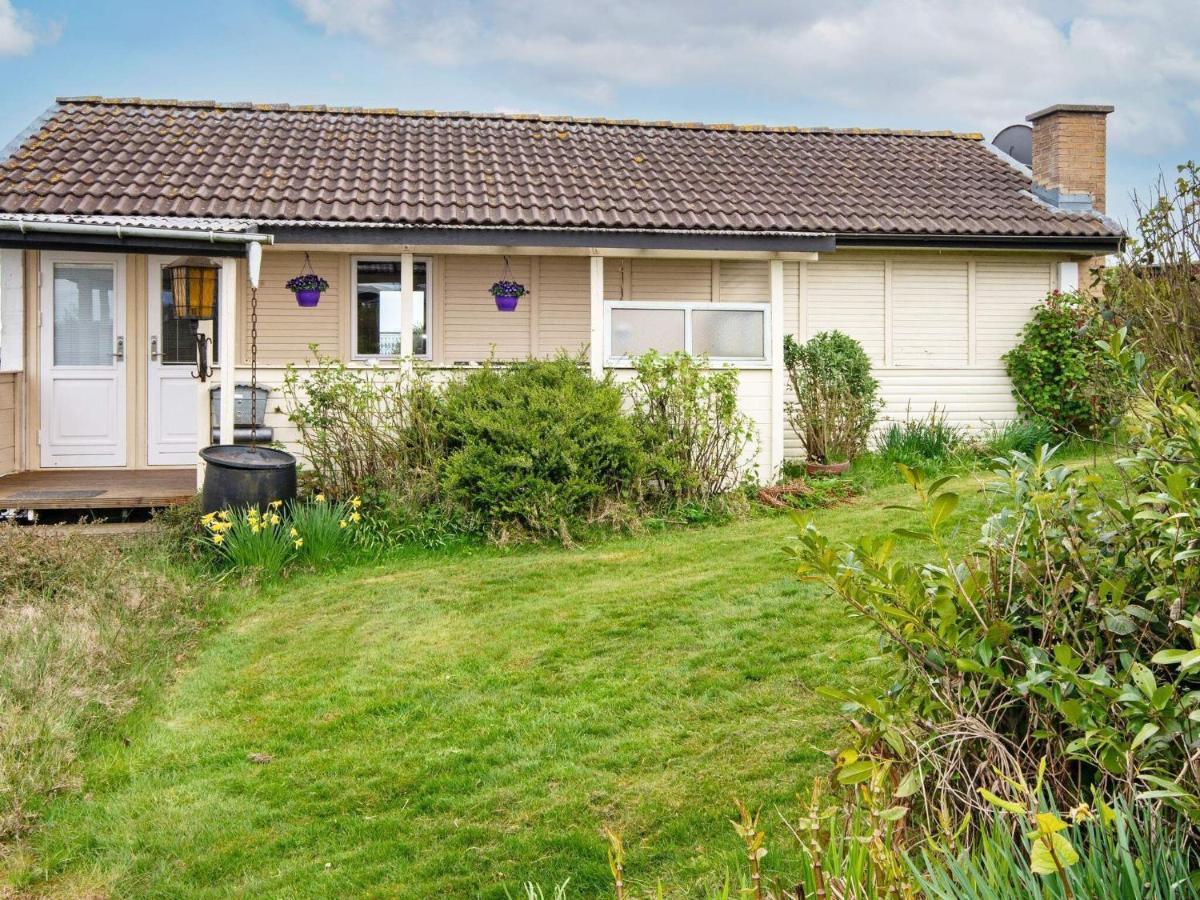 4 Person Holiday Home In Augustenborg Asserballeskov Buitenkant foto